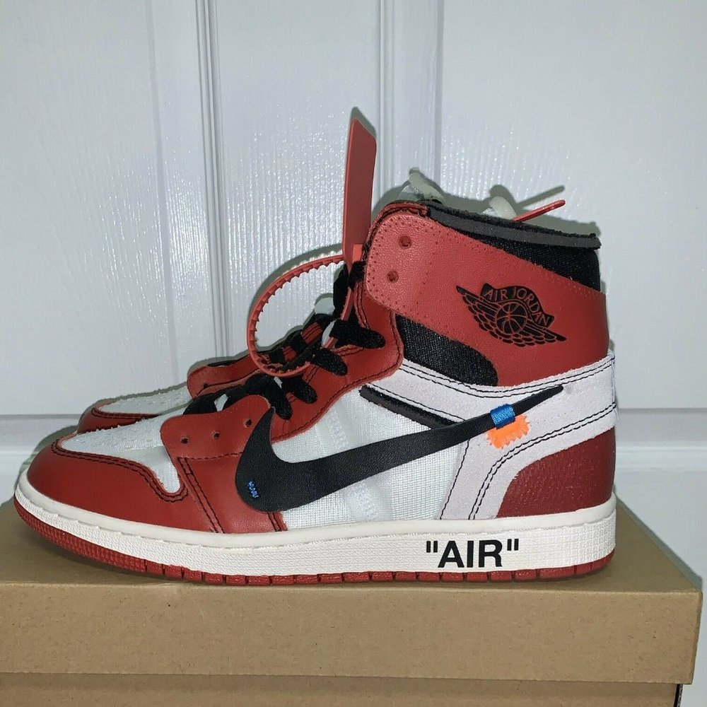 New OFF-WHITE x Nike Air Jordan 1 'Chicago'.